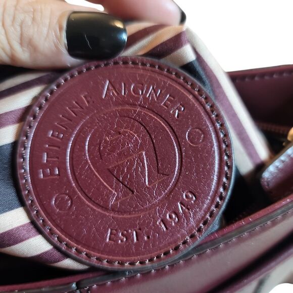 Etienne Aigner Vintage Burgundy Leather Crossbody Bag,Jewelry And Sunglass Case - Picture 9 of 12